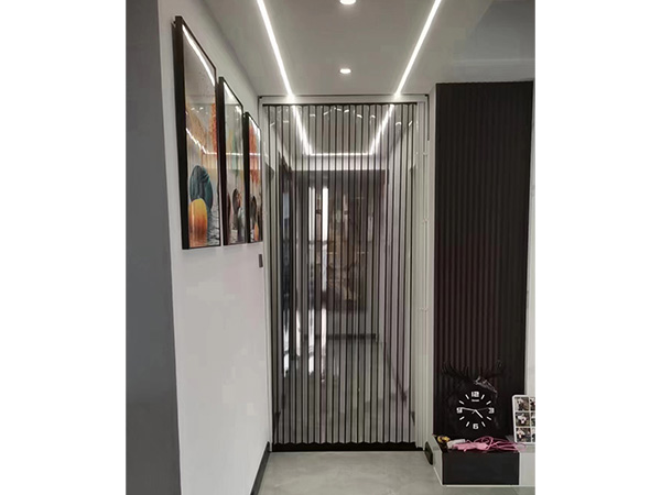 折叠纱门